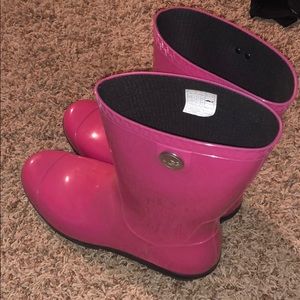 Pink rainboots